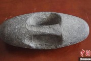 巴彦淖尔市新疆兵团第五师双河市发现疑似新石器时代石器